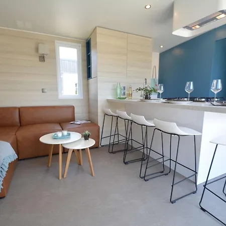 Mobil-home Spacieux 6 Pers, 3 Ch, 2 Sdb, Proche - Fr-1-361a-98 Holiday home *