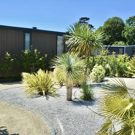 Holiday home Mobil-home Spacieux 6 Pers, 3 Ch, 2 Sdb, Proche - Fr-1-361a-98 *